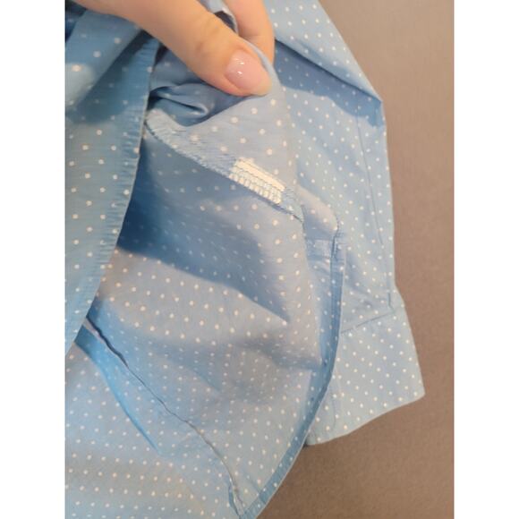 LL Bean Style Women’s Blue Polka Dot Shirt L Roll Tab Sleeves GUC - Picture 8 of 9